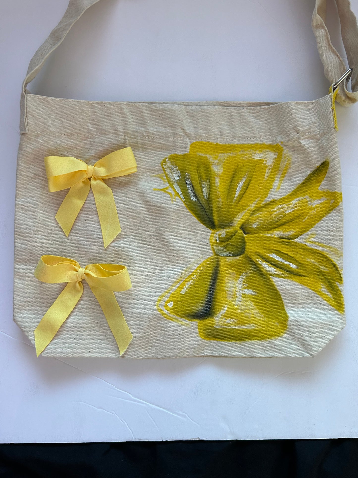 Bow bag yellow