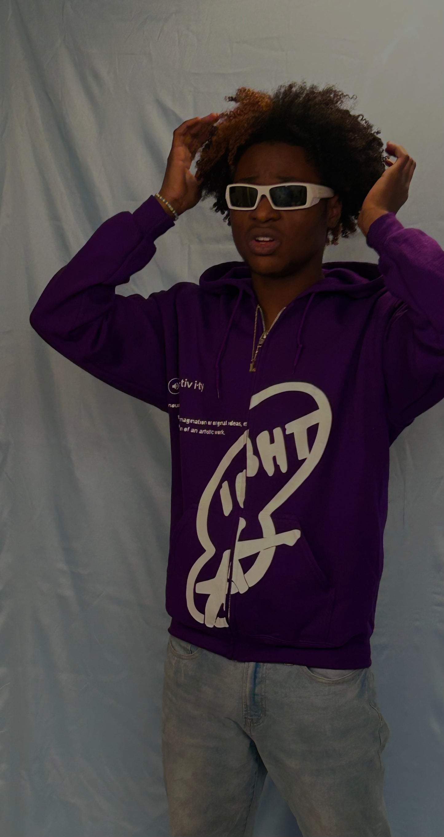 8ight zip up hoodie