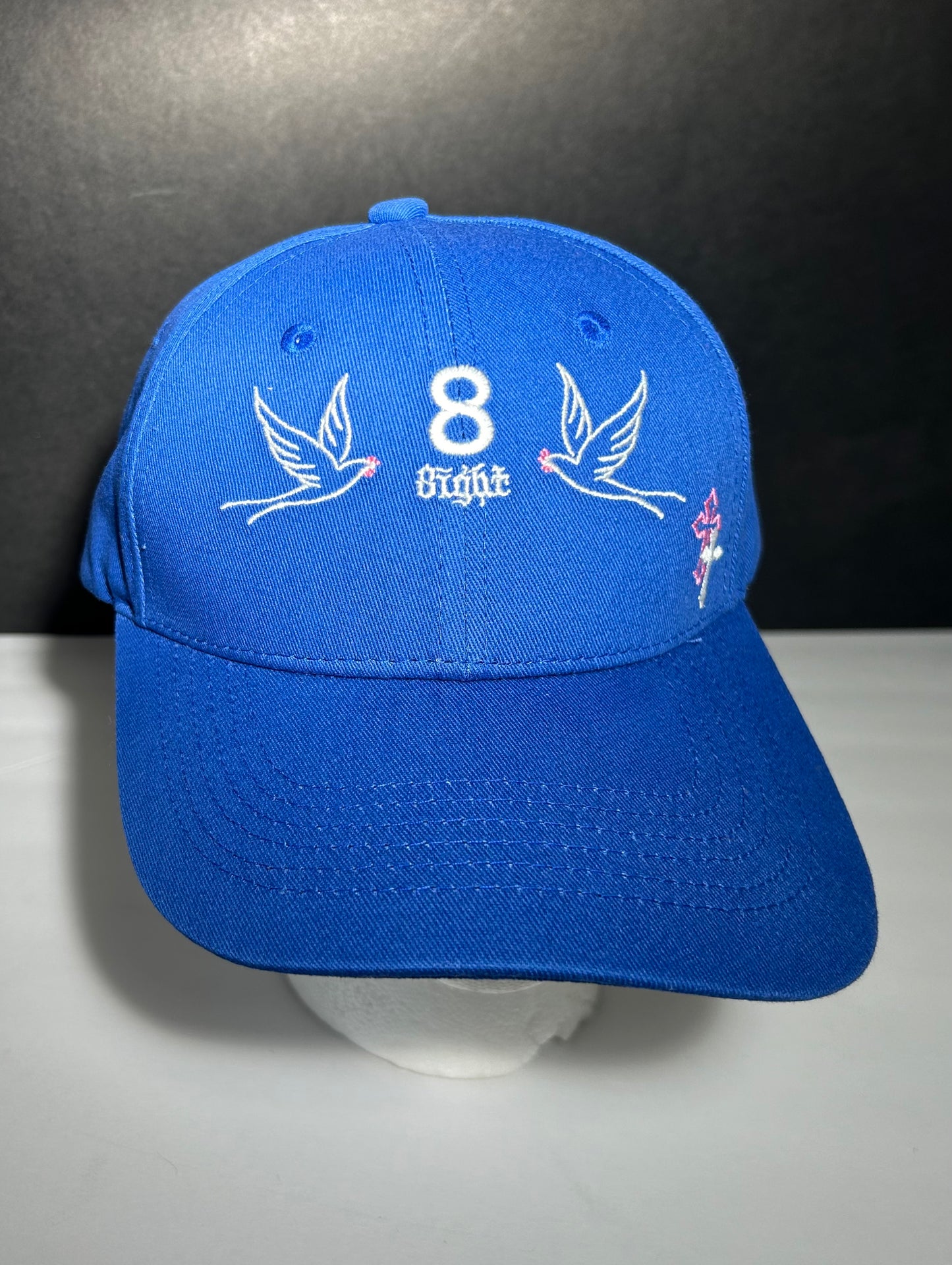 8ight Hat