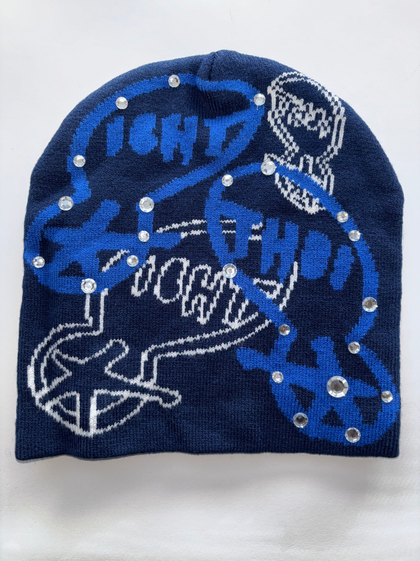 8ight beanie